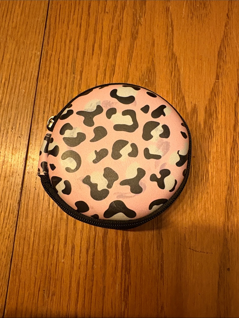 (5/$20) Pink Leopard Print Round Zip Case For Headphones